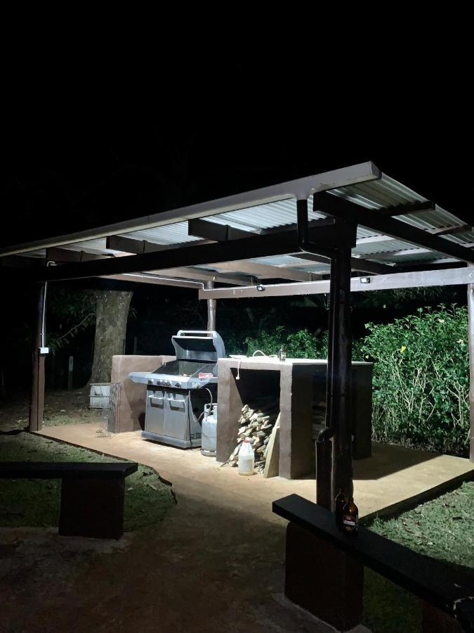 Camp Taveuni Hostel Matei Ngoại thất bức ảnh
